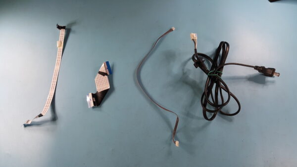 Miscellaneous Cables for Vizio D32H-J09