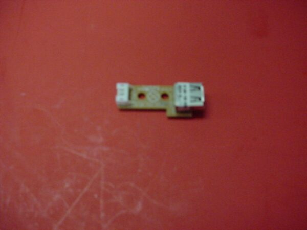 Magnavox TV 37MF331D/37 USB PORT PCB PN: 3138-103-6320.1