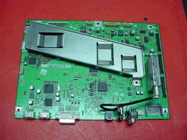 Sharp AQUOS LC-37D40U PCB Main Unit Board PN: KD640 WE0661M