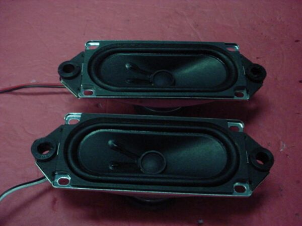 Dynex DX-LCD32-09 Speakers Set PN: ST511-17