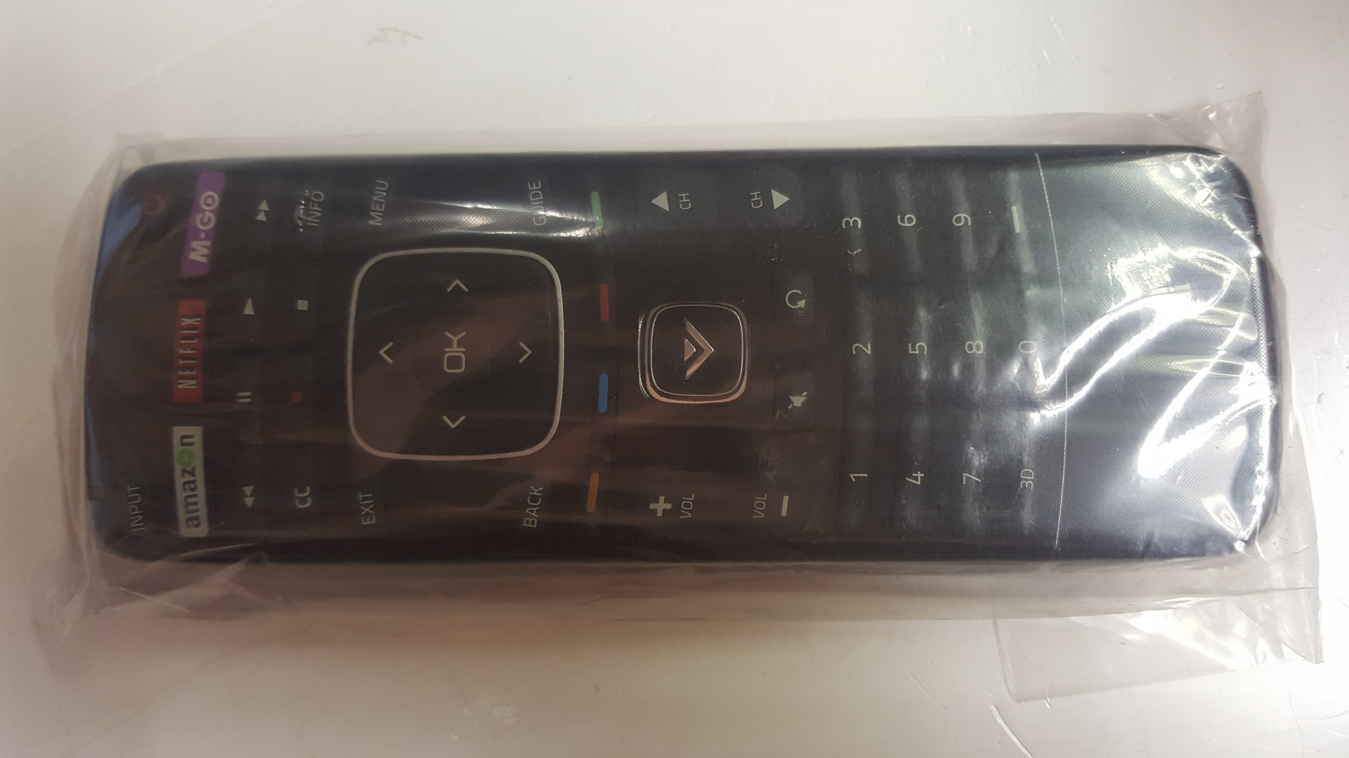 Vizio Qwerty Dual Side Remote XRT500